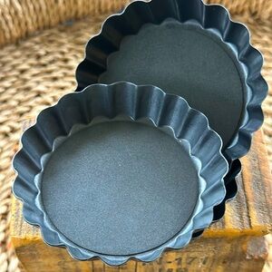 10 Loose Bottom 4” Quiche/Tart Pans